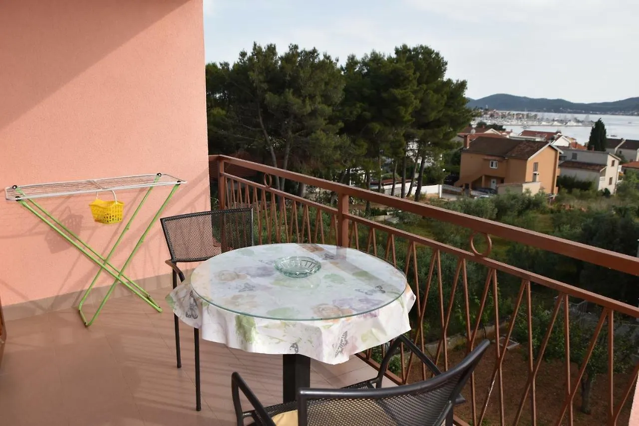 Apartmani Bosana Biograd Na Moru Croatia