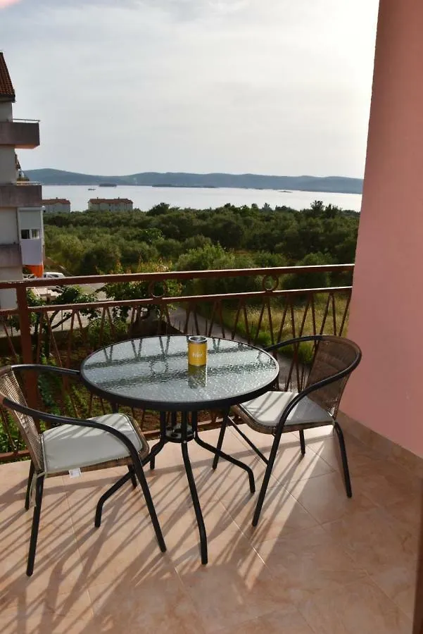 Apartment Apartmani Bosana Biograd Na Moru