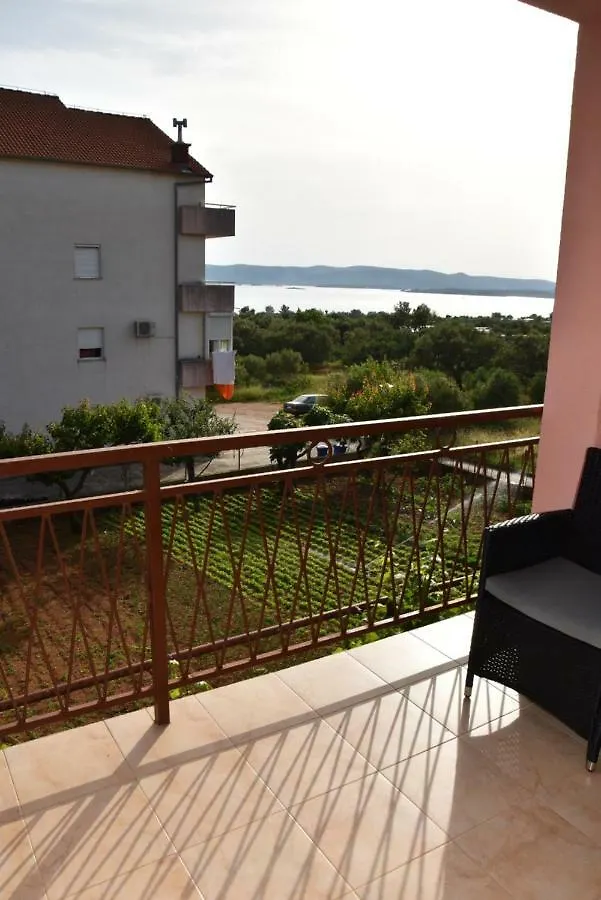 Apartment Apartmani Bosana Biograd Na Moru Croatia