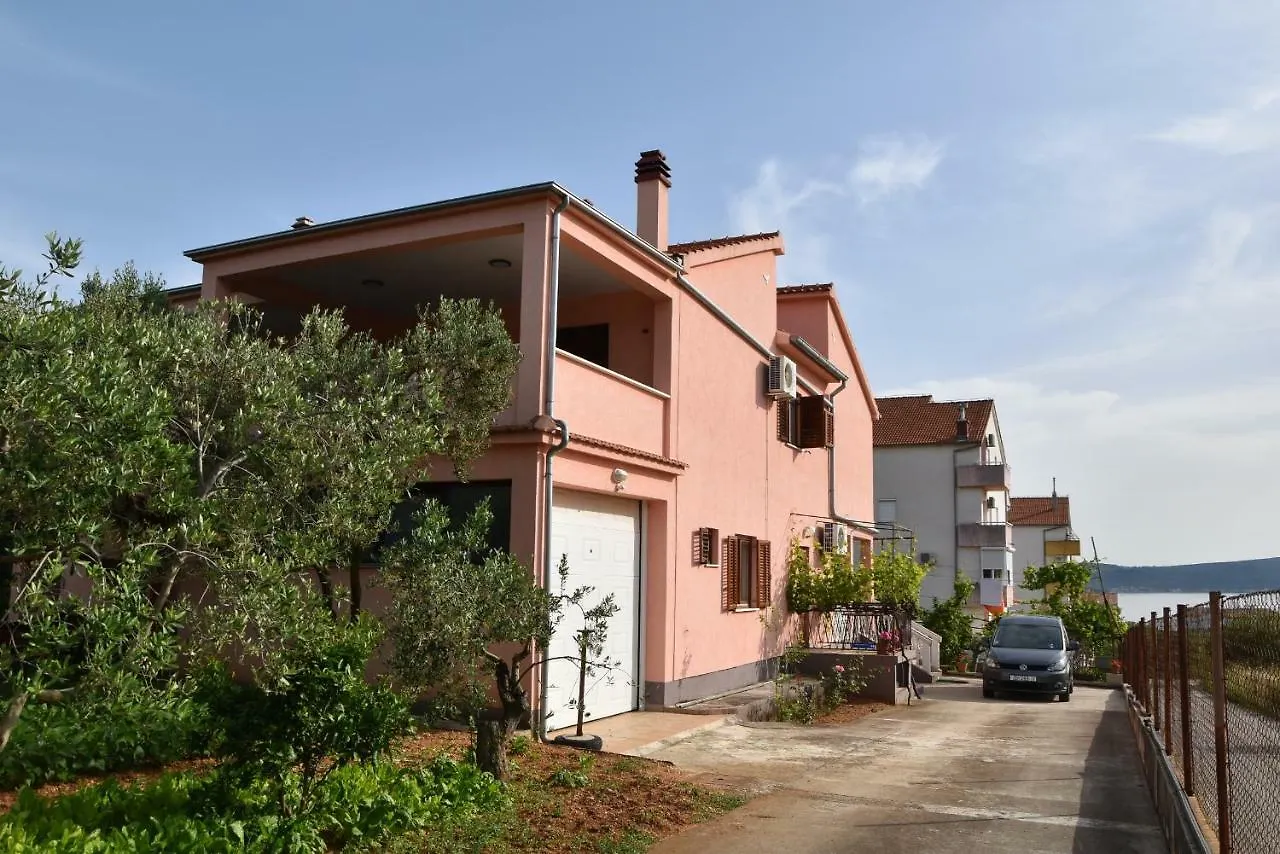 Apartmani Bosana Biograd Na Moru
