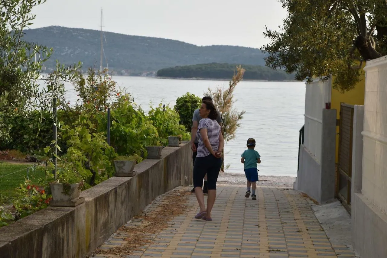 Apartment Apartmani Bosana Biograd Na Moru Croatia